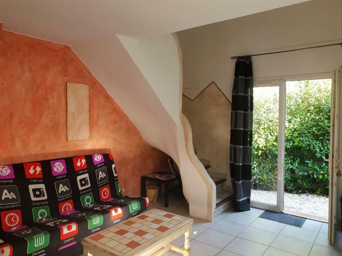 Duplex Hyeres Apartment Exterior photo